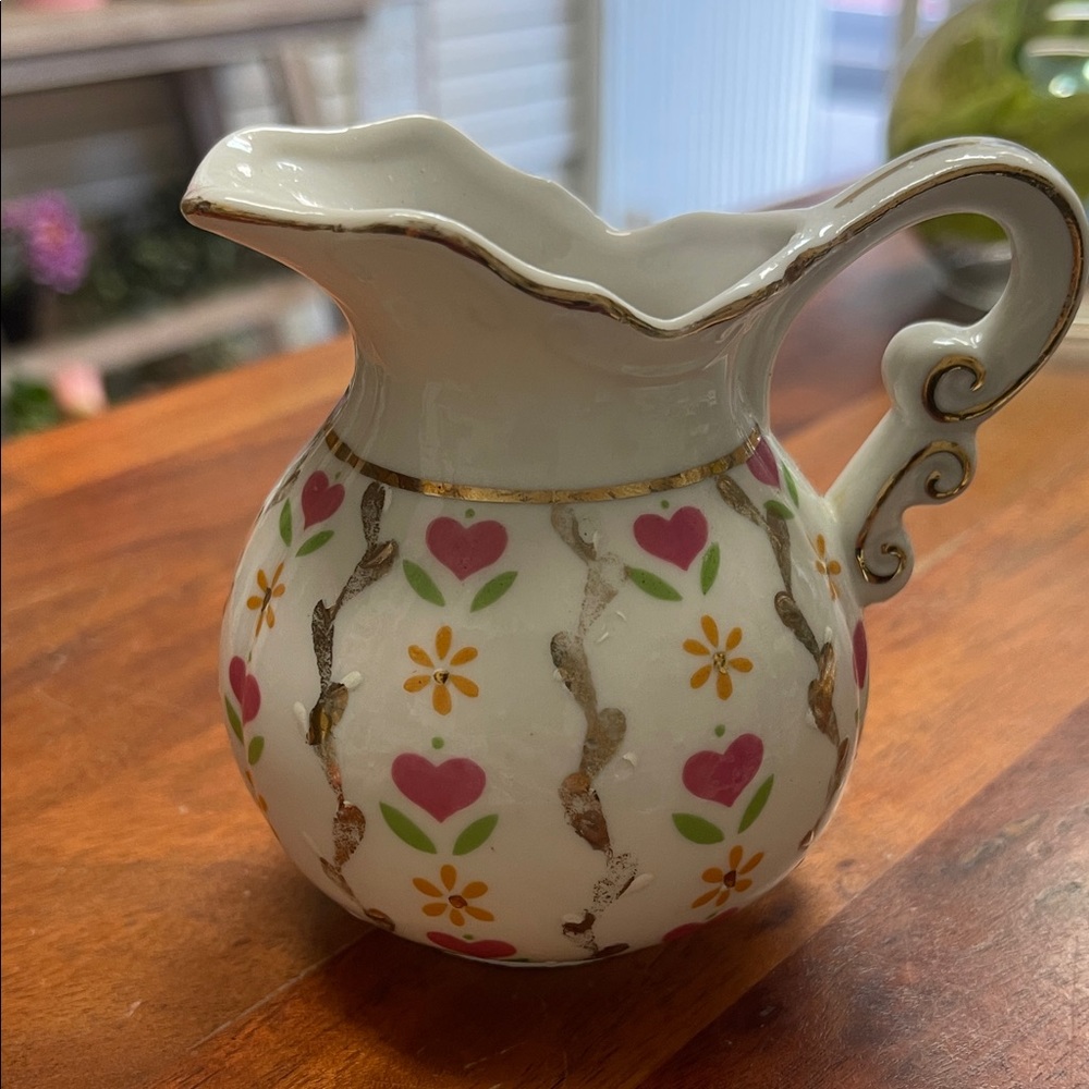 Floral Heart Patterned Ceramic Pitcher - Picture 4 of 6